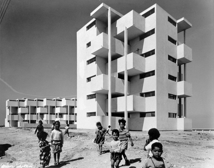 Social housing projects in Sidi Othman, a suburb of Casablanca , 1955