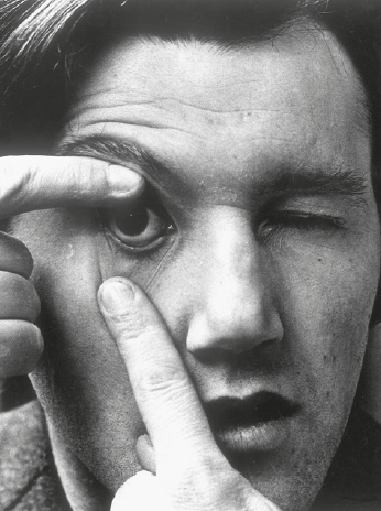 Peter Weibel <i>Selbstportrait als junger Hund</i>, Photo Poem, 1967 © Archiv Peter Weibel, Photo: Joseph Tandl