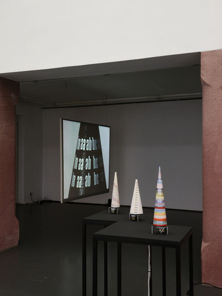 Liliane Lijns  <i>Poem Cons</i>, 1965 Ausstellungsansicht Concrete Experience, Badischer Kunstverein, 2023 Foto: Tobias Wootton