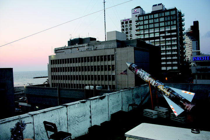 Guy Briller, <i>Pipe Missile</i>, 2012, On the roof of the Spaceship Gallery, Tel Aviv, © Nicole Albiez