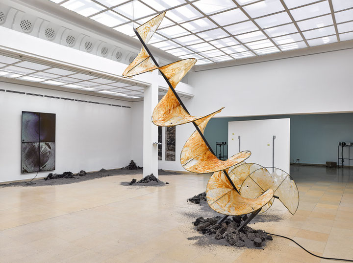 Vik Bayer/Kaja Clara Joo, <i>Tipping Point Phantoms</i>, Ausstellungsansicht, Kunstpavillon 2025, Foto: WEST. Fotostudio
