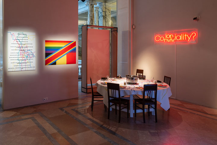 Joëlle Sambi Nzeba/Nicolas Pommier, <i>Coloniality/Conviviality?</i>, 2020, Installation im Weltmuseum Wien, Foto: KHM Museumsverband