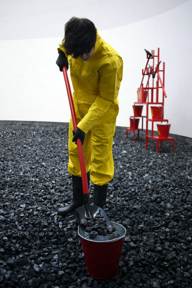 Ahmet Öğüt, <i>Black Diamond</i>, installation, 2010, exhibition view Van Abbemuseum, Eindhoven, Courtesy: Ahmet Öğüt