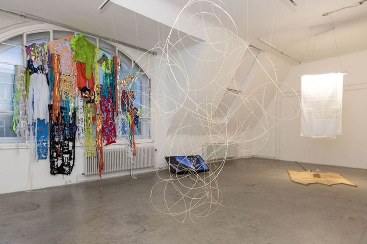 <i>Flickering, Lingering, Exiting</i>, Ausstellungsansicht, VBKÖ, Wien, 2024, Foto: Marisel Bongola